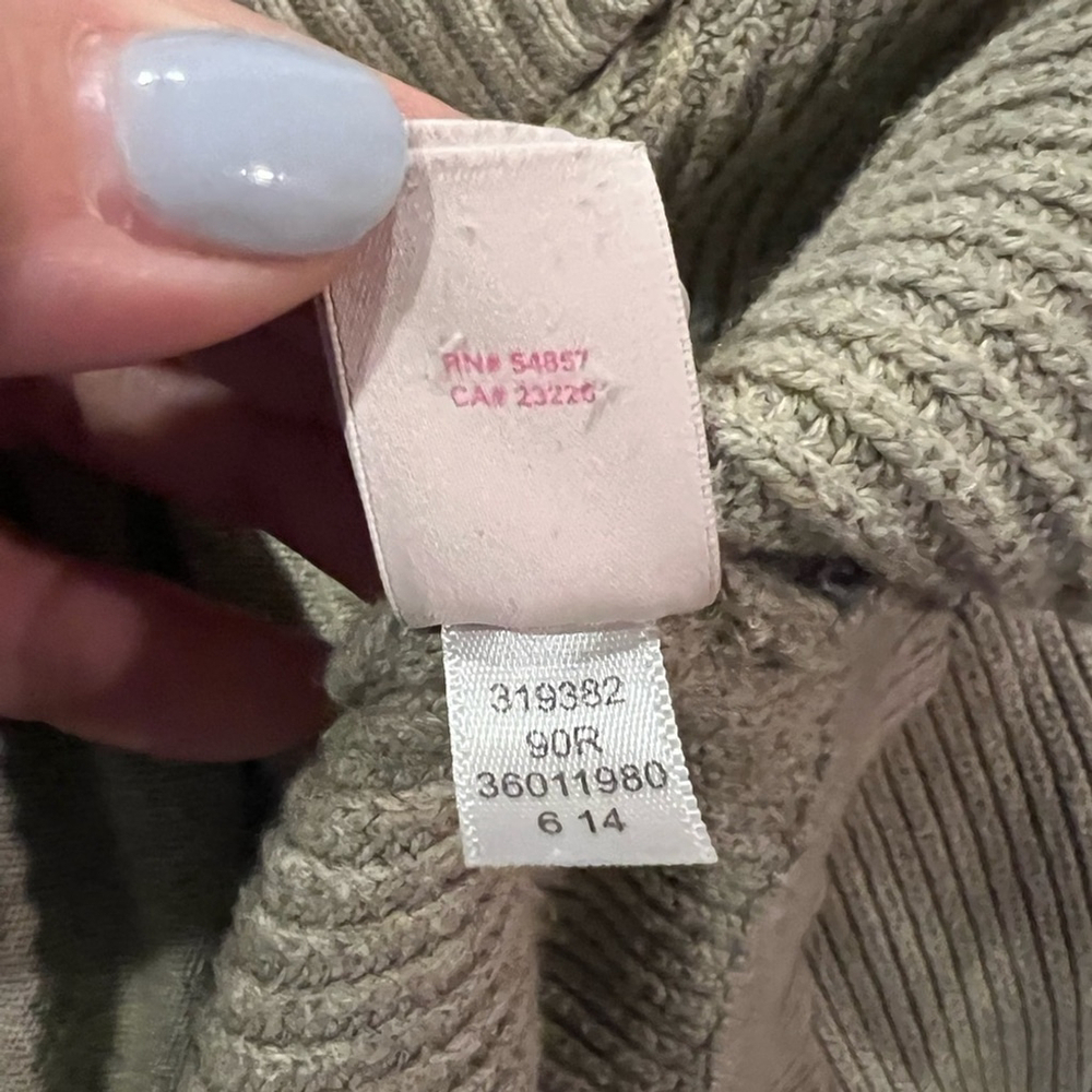 Victoria’s Secret Women's V-Neck Sweater - Tan - Picture 4 of 10